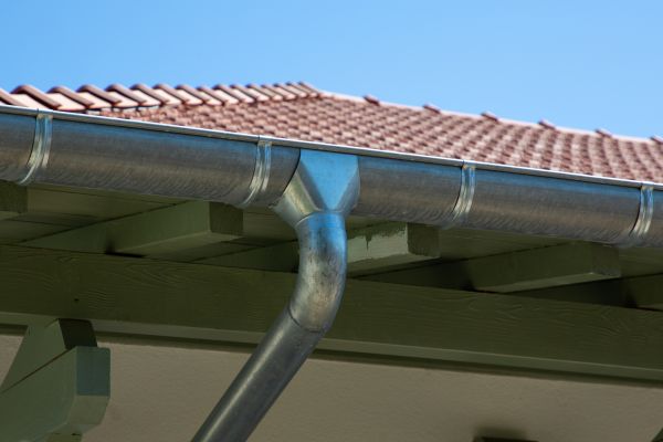Eavestrough Repair in Clayton