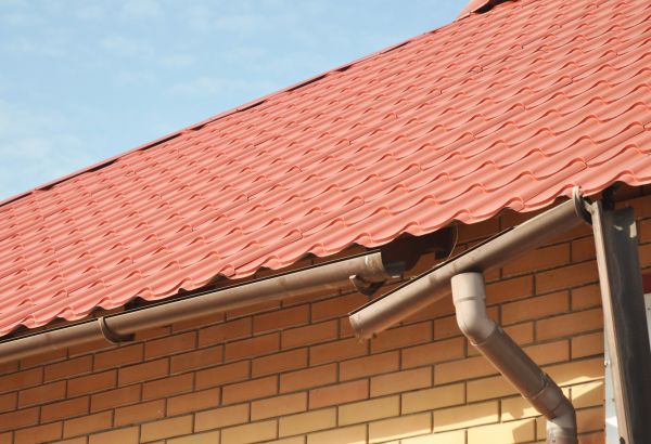 Loose Gutter Repair in Clayton